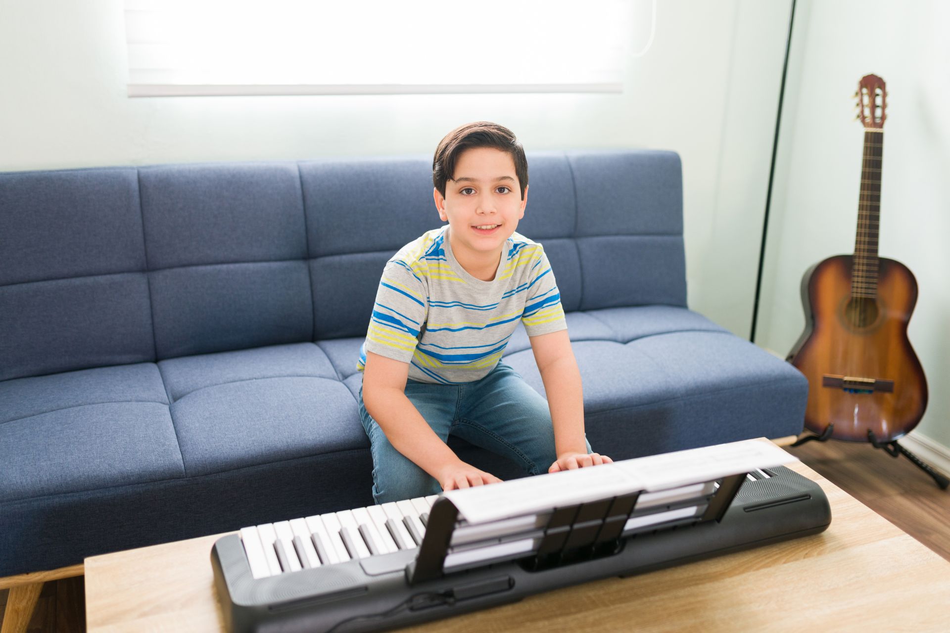 Teclado Infantil com 22 Musicas 37 Teclas e 54,5cm da DM TOYS