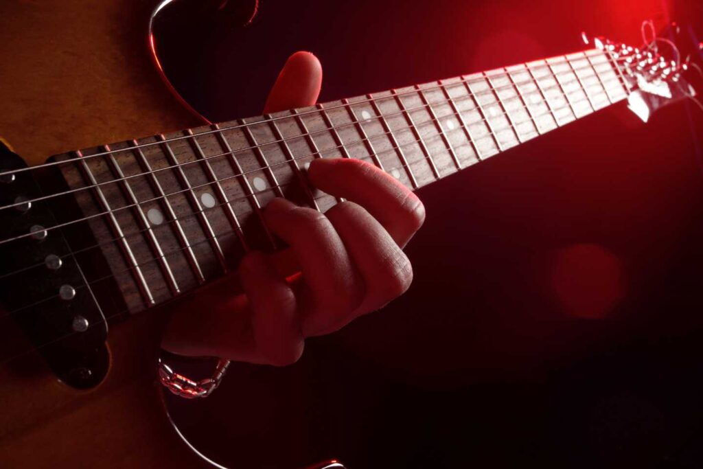 O que você vai aprender no Guitarra Rock Academy