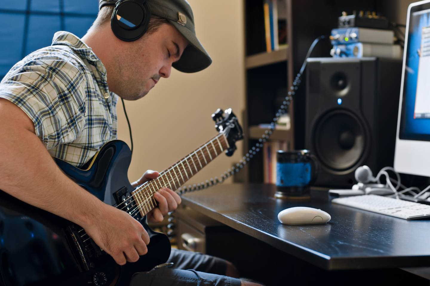 Maximizando o Potencial da Guitarra_ Interface e Monitores de Áudio