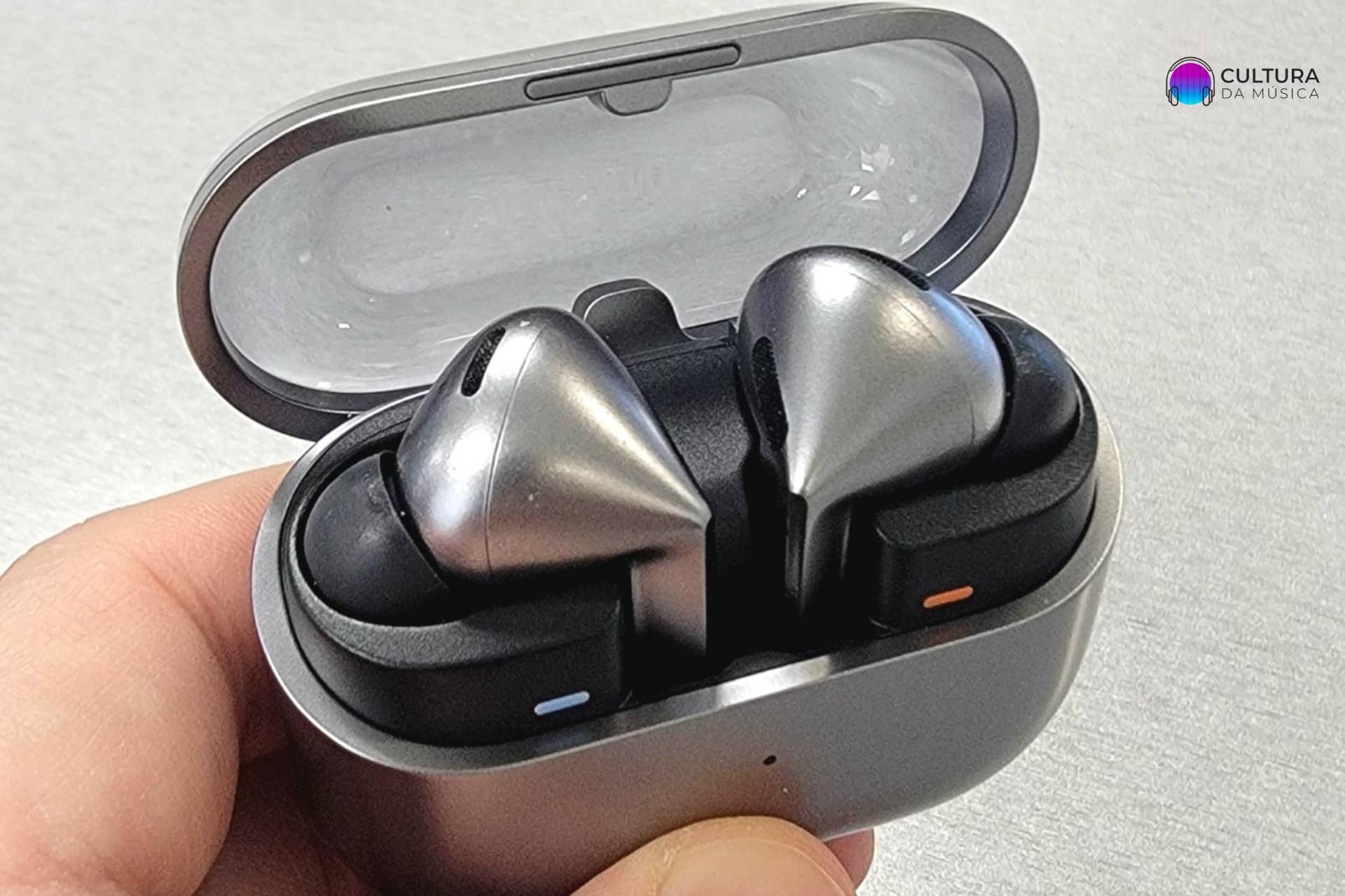 Design e conforto do Samsung Galaxy Buds 3 Pro